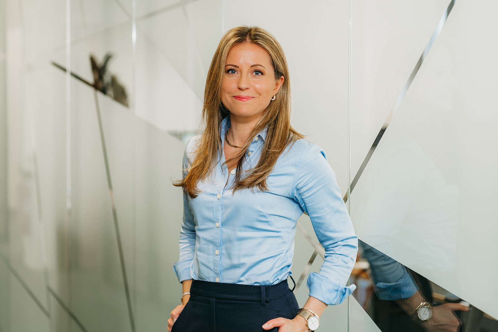 Portrait corporate en bureau